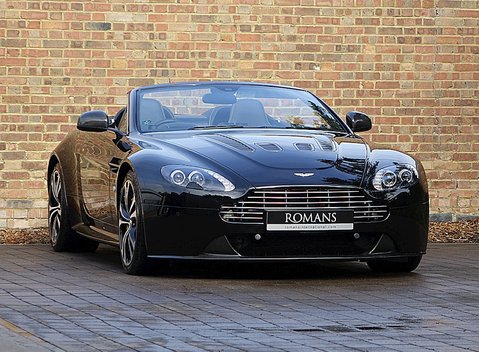 Aston Martin V12 Vantage Roadster 1