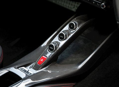 Ferrari 812 Superfast 16