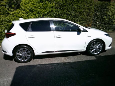Toyota Auris VVT-I EXCEL TSS ONLY 32,000 MILES FROM NEW 4