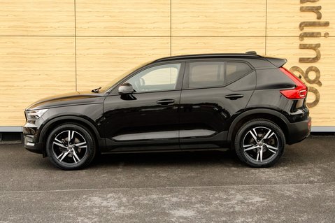 Volvo XC40 T3 R-DESIGN 13