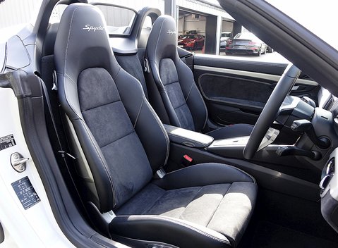 Porsche Boxster Spyder 21