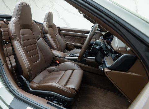 Porsche 911 Turbo S Cabriolet (992) 17