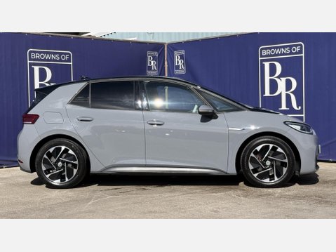 Volkswagen ID.3 Pro Performance 58kWh Business Hatchback 5dr Electric Auto (204 ps) 3