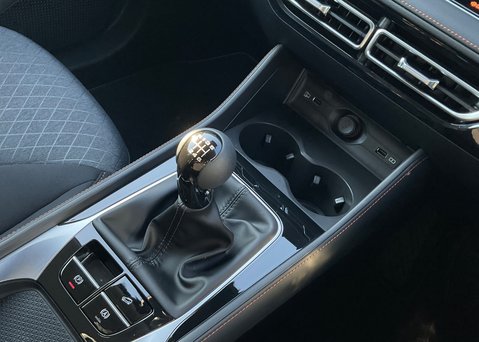 MG HS 1.5 T-GDI SE 19