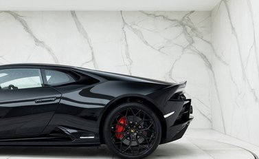 Lamborghini Huracan LP640-4 EVO 23