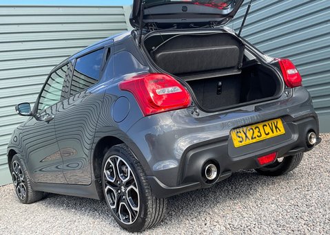 Suzuki Swift SPORT BOOSTERJET MHEV 19