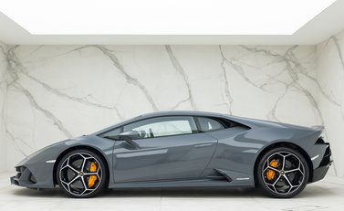 Lamborghini Huracan LP640-4 EVO 2