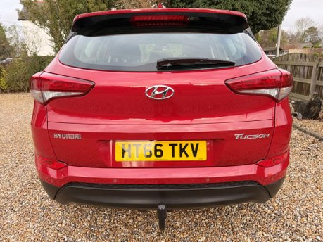 Hyundai TUCSON 1.7 CRDi Blue Drive SE Nav Euro 6 (s/s) 5dr 9