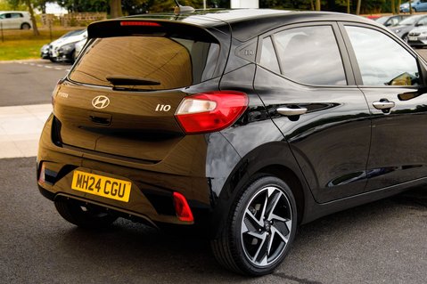 Hyundai i10 PREMIUM 8