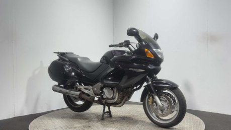 Honda NT650V Deauville 26K 2001 GOOD RUNNING PROJECT BIKE SPARES OR REPAIR 650CC 2