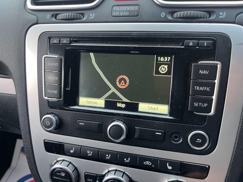 Volkswagen Scirocco 2.0 TDI R-Line Euro 5 3dr (Leather, Nav) 4