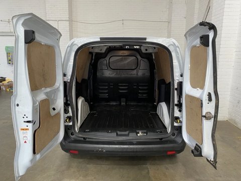 Ford Transit Courier TREND ECOBOOST 7