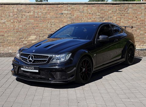 Mercedes-Benz C Class C63 AMG Black Series 4