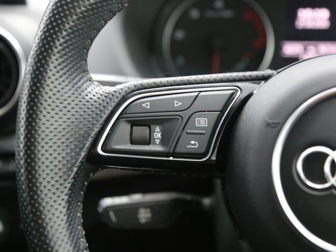 Audi Q2 1.6 TDI 30 S line S Tronic Euro 6 (s/s) 5dr 11