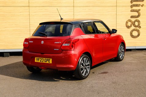 Suzuki Swift SZ5 DUALJET MHEV 2