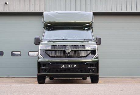Renault Master BRAND NEW 3.5 TON STALLION BUILD EXTREME HEAVY DUTY HORSEBOX FROM SEEKER 