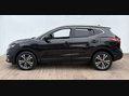 Nissan Qashqai 1.3 Qashqai N-Connecta DiG-T 5dr 44