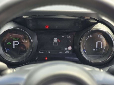 Toyota Yaris 1.5 VVT-h Excel Hatchback 5dr Petrol Hybrid E-CVT Euro 6 (s/s) (116 ps) 31
