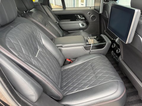 Land Rover Range Rover 5.0 P565 V8 SV Autobiography Dynamic Black Auto 4WD Euro 6 (s/s) 5dr 54