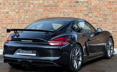 Porsche Cayman GT4 7