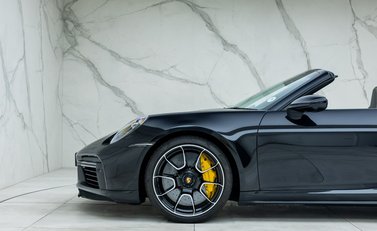 Porsche 911 Turbo S Cabriolet (992) 36