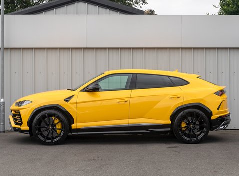 Lamborghini Urus 2