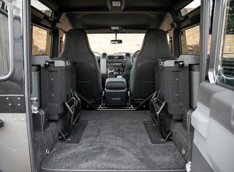 Land Rover Defender 90 Autobiography Edition 27