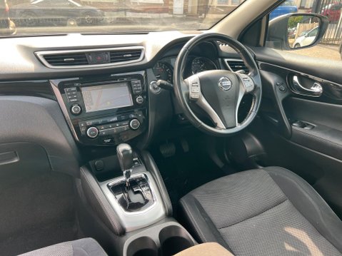 Nissan Qashqai 1.2 DIG-T n-tec+ XTRON 2WD Euro 6 (s/s) 5dr 17