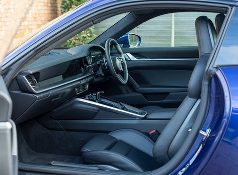 Porsche 911 (992) Carrera S 17