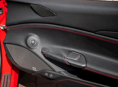 Ferrari 488 Spider 22