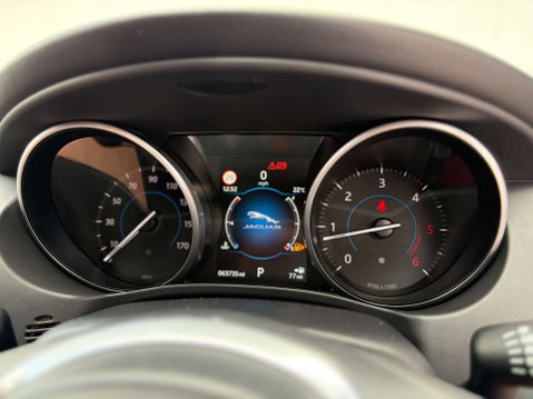 Jaguar XE 2.0 XE R-Sport D Auto 4dr 52