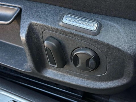 Volkswagen Arteon 2.0 BiTDI R-Line Fastback DSG 4Motion Euro 6 (s/s) 5dr 32