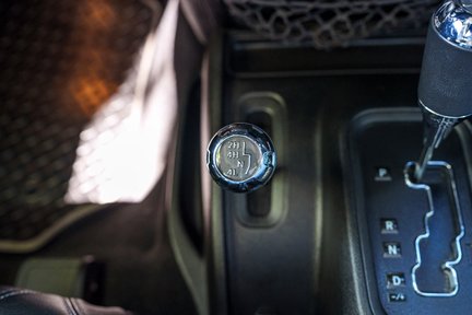 Jeep Wrangler SAHARA CRD By Kahn's The Chelsea Truck Company 23