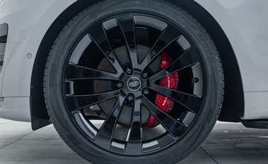 Land Rover Range Rover Sport D300 Dynamic SE 10