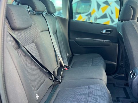 Peugeot 3008 1.6 3008 Allure e-HDi Semi-Auto 5dr 23