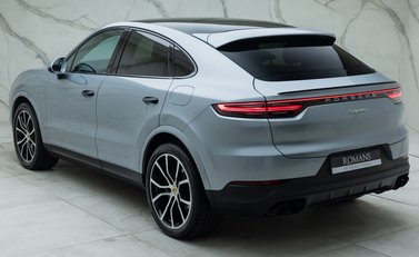 Porsche Cayenne E-Hybrid Coupe 12