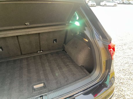 Volkswagen Tiguan 2.0 Tiguan R-Line Tech TDI Semi-Auto 5dr 46