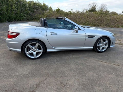 Mercedes-Benz SLK 2.1 SLK 250 D AMG Sport Auto 2dr 5