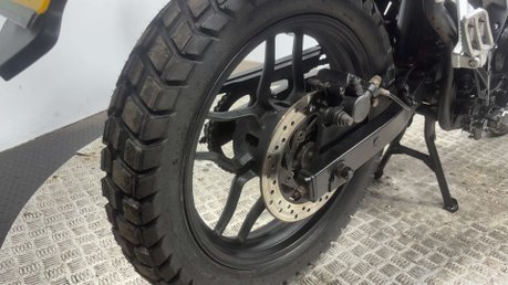 Sinnis Terrain 125 2018 ONLY 11K NEW MOT SERVICED ADVENTURE BIKE 125CC LEARNER 32