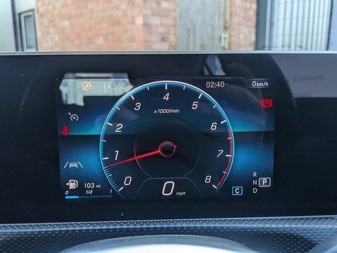 Mercedes-Benz A Class A 180 SPORT EXECUTIVE 29