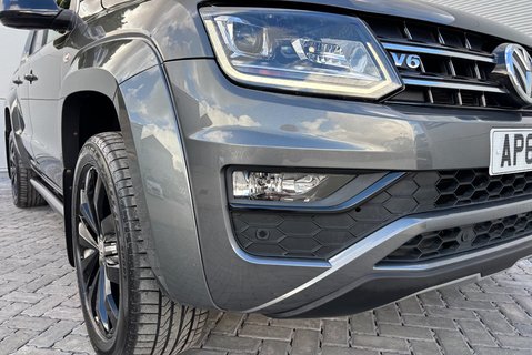 Volkswagen Amarok V6 258 Tdi DSG Aventura Black Edition 4Motion with Roller Shutter 23