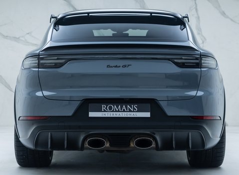 Porsche Cayenne TURBO GT 8