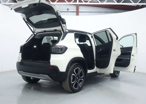 Jeep Avenger 54kWh Summit SUV 5dr Electric Auto (156 ps) 58