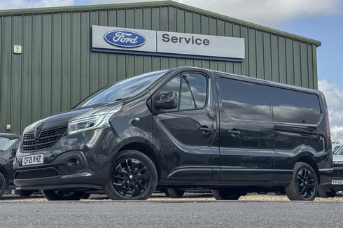 Renault Trafic LWB L2H1 Low Roof LL30 Air Con Alloys Sensors Cam EURO 6