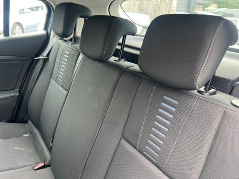 Renault Megane 1.6 16V I-Music Euro 5 5dr 21