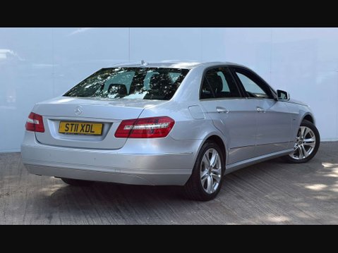 Mercedes-Benz E Class 2.1 E220 BlueEfficiency AvantGarde CDi Auto 4dr 31