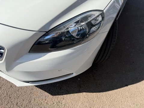 Volvo V40 1.6 T3 SE Euro 5 (s/s) 5dr 38