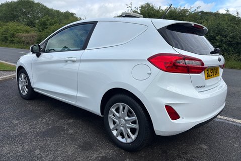 Ford Fiesta 1.5 Tdci Panel Van - Air Con 6