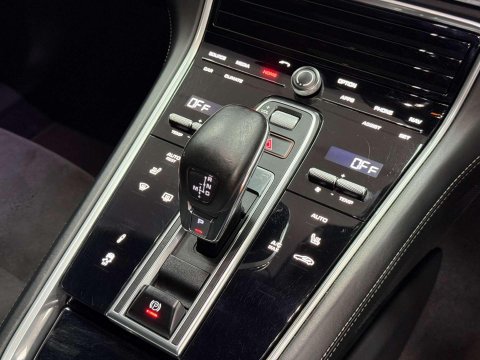 Porsche Panamera 4.0T V8 GTS Sport Turismo 5dr Petrol PDK 4WD Euro 6 (s/s) (460 ps) 68