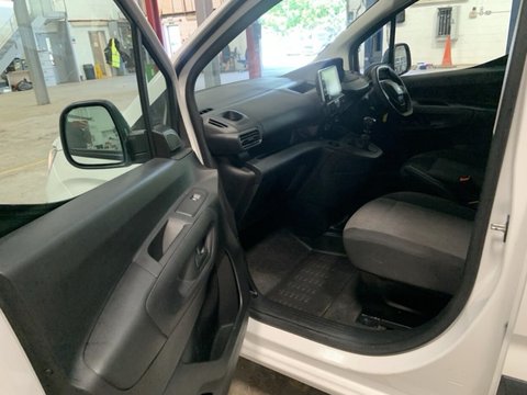 Peugeot Partner BLUEHDI PROFESSIONAL PREMIUM PLUS L1 14